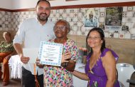Sinproesemma homenageia professora Isméria Marques pela passagem do seu aniversário
